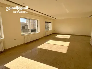  2 شقه طابق اول من فيلا فارغه للإيجار في دابوق - ref : 14625