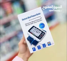  3 جهاز قياس ضغط الدم الاصلي شاشةLCD كبيرة وسهله القراءة حجمه صغير ويعمل بالبطارية او بوصلة usb