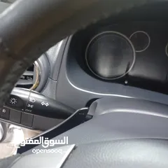  26 سوزوكي أبيض لؤلؤي ملكية سنة كاملة SX4 2014 Suzuki