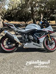  3 Suzuki-Gsxr1000rr 2024