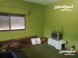 12 منزل مستقل للبيع مساحة 442 مكون من طابقين  الطابق الاول مستقل وشقتين الطابق الثاني كل شقه مستقله