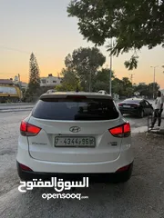  4 فقط 59 الف كاش هيونداي توسان بالورقة فل الفل دون فتحة يد اولى ترخيص تامين شامل عداد واطي شغل قنية