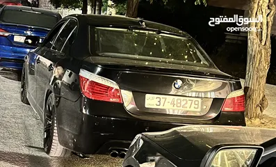  23 بي ام دبليو E60 525IA 2004 لون اسود محرك 2500cc للبيع بحالة ممتازة جدا