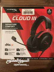  1 سماعة hyper x cloud III جديده شاريها قبل 4 ايام وعليها كفاله سنة من الفهود