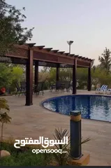  1 مظلات خشبيه واسوار خشبيه  للحدائق والمزارع و الترس