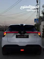  8 دفعه 70 والباقي شيكات او كاش بسعر حرق