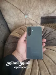  1 galaxy A56 5G مستعمل شهر شبه جديد 256 مساحه 8 RAM