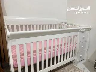  1 للبيع سرير اطفال شبه جديد baby bed for sale excellent condition