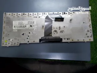  17 قطع قارئ DVD وشاحن ورام وواي فاي وكيبورد وشاشة وسرعة لاب توب وبور سبلاين مزود طاقة لكيس بيع او بدل