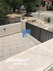  4 شقة أرضية فاخرة للبيع في الكرسي - خلف إدارة السير 165م مع ترس 30م تشطيب سوبر ديلوكس لم تسكن