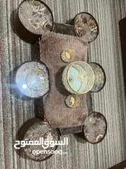  4 جلسه ارضيه اربع فرشات مع مساند ومراكي وطاوله وسط