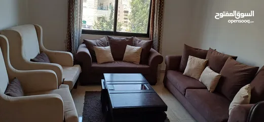  1 طقم كنب للبيع