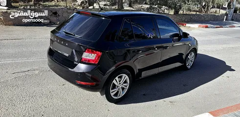  7 سكودا فابيا 2022 اوتماتيك بنزين سحب شركة فحص نخب