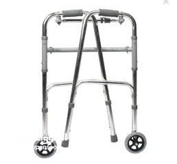  1 ووكر مشاية قابلة للطي Walker مع عجلات أمامية لكبار السن استخدامات جهاز الووكر صعوبات المشي