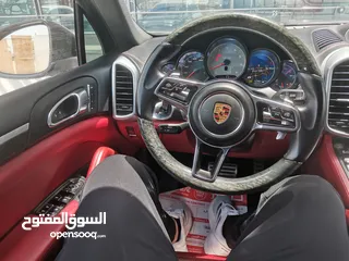  3 Porsche Cayenne S 2016