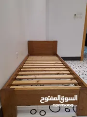  1 سرير خشبي مفرد  Wooden  single bed