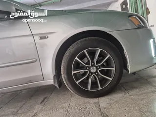  4 ميتسوبيشي لانسر 2016 للبيع. السيارة فحص كامل.