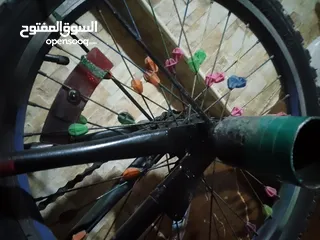  5 بسكليت جنط 20 حاله جيده بريك اجر عليه نمره وعليه سيستم