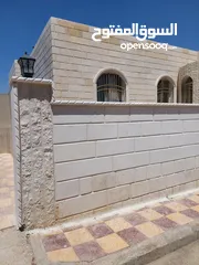  12 بسعر شقة فيلا دوبلكس مع شقة منفصلة للبيع في أبو نصير