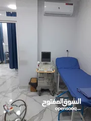  2 مستلزمات عياده طب عام ونسائيه للبيع