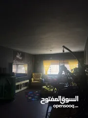  17 شقه في جبل الويبده اطلاله فندقيه تم تخفيض للسعر بداعي السفر