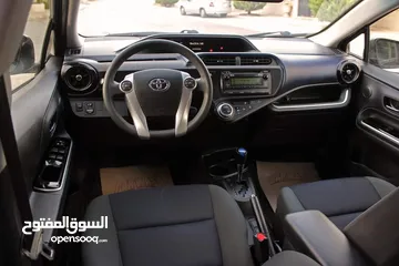  3 تيوتا  بريوس وارد المركزية  2015 Toyota Prius C