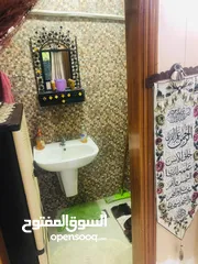  4 من المالك مباشرة --- شقة طابقية (أرضي) للبيع في عمان / ضاحية الأمير حسن/ شارع محمد الشاطبي / قرب مسج