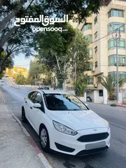  4 FORD FOCUS
