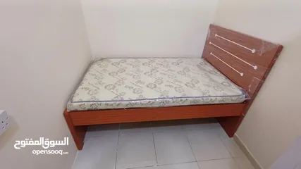  8 BRAND NEW SINGLE WOOD BED WITH MATTRESS 90X190 CM