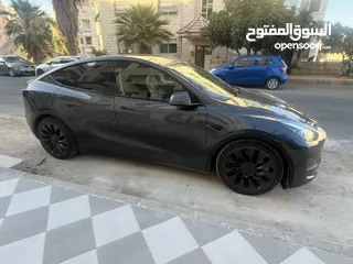  3 تسلا مودل  Y  بيرفورمنس  ( 2021.)  ‏Tesla Model Y Performance