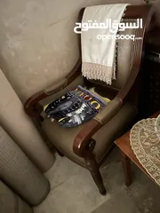  3 طاولة صفرة خشب زان قشرة اللوز مع 8 كراسي + طقم 3 طولات زجاج + طقم 3 طاولات خشب