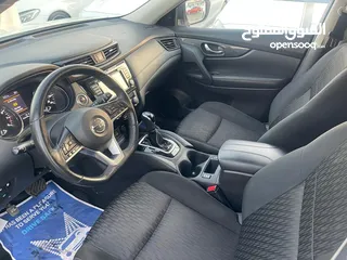  7 Nissan Rogue 4V American 2018