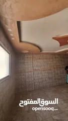  7 منزل ارضي جزء من بناء مفروز للبيع