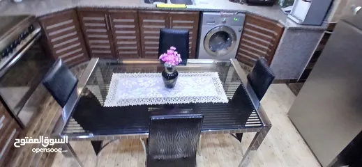  2 طاوله سفره / ديكور شاشاه للبيع
