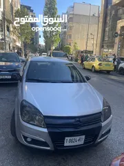  4 اوبل استرا
