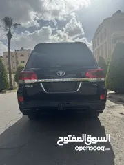  2 تويوتا لاندكروزر GXR موديل 2017 فل كامل  الفحص مرفق مع صور