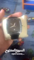  2 ساعه police مرتبه ونظيفه استعمال اكمن مره فقط