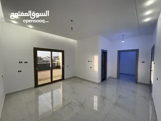  18 2فلل بناء حديث للبيع