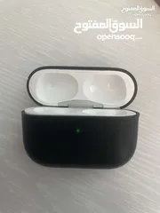  1 علبه ايربودز 3