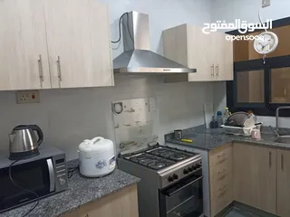  4 غرفة مفروشة في الأنصب للمشاركة في شقة مع موظفات private furnished room in shared apartment Ansab