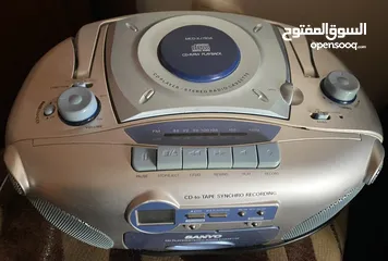  3 مسجل مع راديو مع cd 30    ساعة مع منبه مع راديو الكتروني10