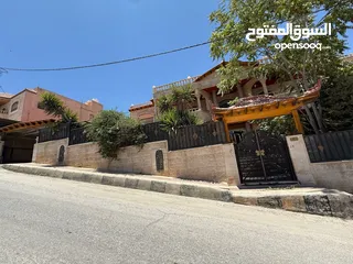  6 فيلا للبيع