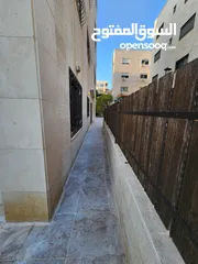  2 شقة فارغة للبيع في دير غبار  ref : 14242
