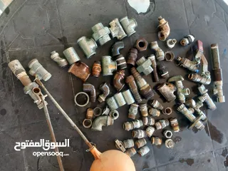  2 مواسير وقطع مواسير مختلفة للبيع