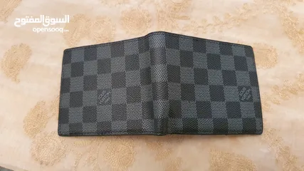  3 Louis Vuitton wallet