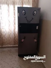  1 ثلاجه نضيفه للبيع