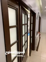  2 شقة ط3  عبدون الشمالي  160 م بسعر 78 ألف  تصلح للسكن او الاستثمار
