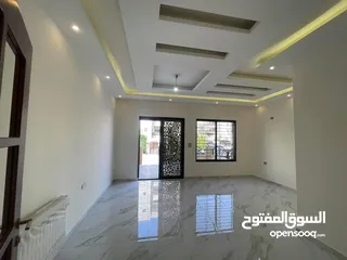  15 شقق فاخرة للبيع مساحات 184م
