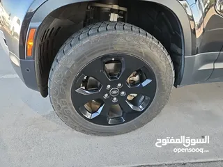  1 طقم جنطات لاند روفر ديفندر