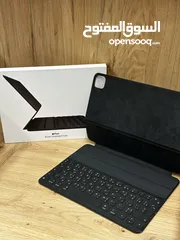  1 Apple Smart Keyboard 11-inch